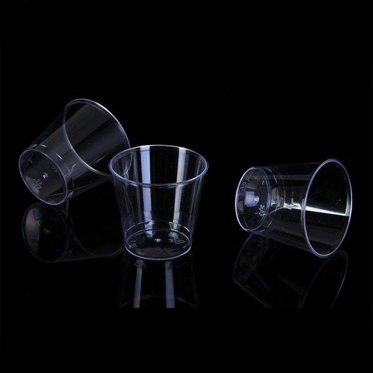 Wegwerp plastic beker